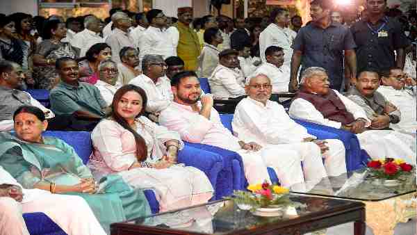 नीतीश कुमार को 164 विधायकों के समर्थन का दावा