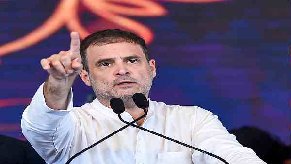 राहुल गांधी ने भी किया था संघ-भाजपा पर हमला