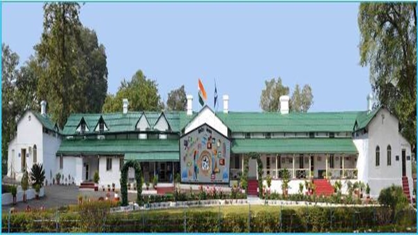 करीब 3 महीने पहले हुई थी निर्मल की शादी 