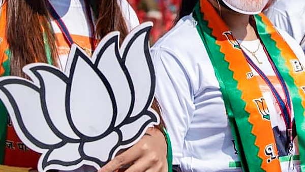 leaders of other parties are harming the BJP leaders of other parties are harming the BJP