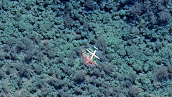 बोइंग 737 जैसा दिख रहा