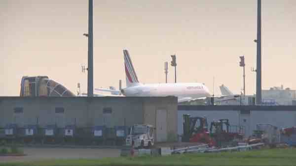 क्रू मेंबर के चलते बची यात्रियों की जान!