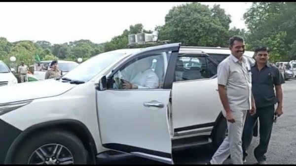 शहर की बंद पड़ी स्ट्रीट लाइट को लेकर भी कार्रवाई के दिए निर्देश