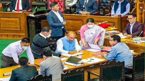 मणिपुर में भाजपा है सबसे बड़ी पार्टी