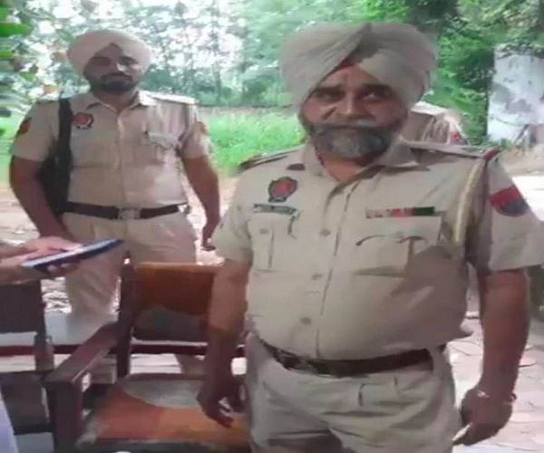 Punjab: Aam Aadmi Party MLA action against ASI in bathinda