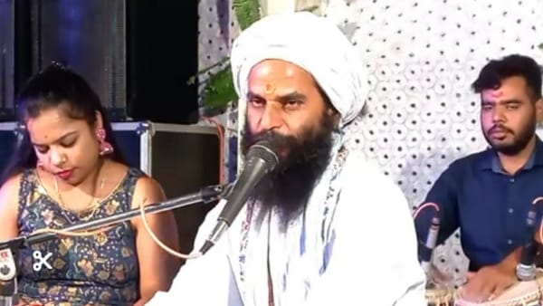 लोकगीत गायक चलाते थे ऑटो