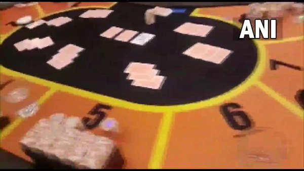  हर मेंबर से 2-2 लाख लिए गए 