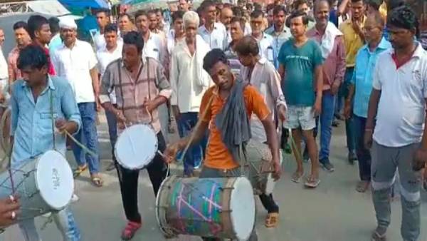 ग्रामीणों ने किया भव्य स्वागत