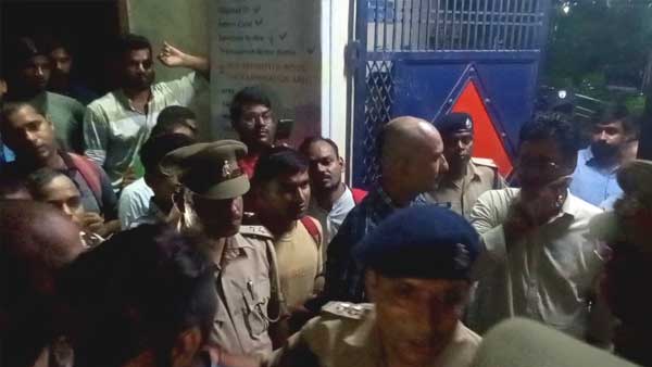 पूर्वांचल सहित अन्य राज्यों से आये थे परीक्षार्थी