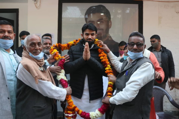 उत्तराखंड में आधा दर्जन फ्लैट