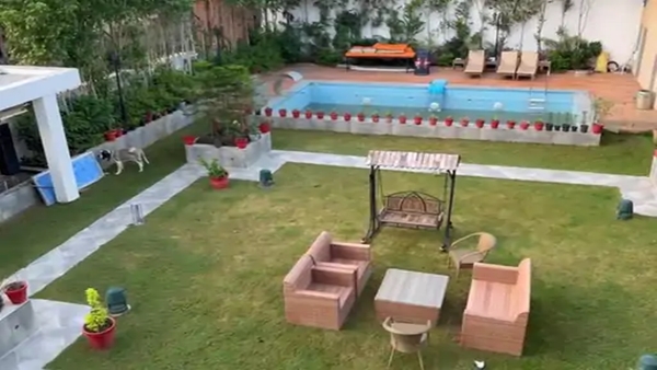 स्वीमिंग पूल का भी मजा 