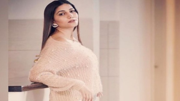 सपना चौधरी के खिलाफ वारंट