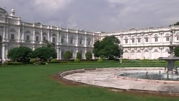 खुद को बताने लगी राजमाता