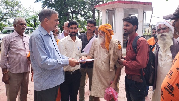 राष्ट्रपति, सीएम व हाईकोर्ट के मुख्य न्यायाधीश को भी भेजी है। 