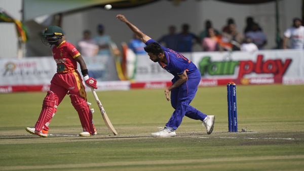 शार्दुल ठाकुर ने भी किया जबरदस्त प्रदर्शन शार्दुल ठाकुर ने भी किया जबरदस्त प्रदर्शन