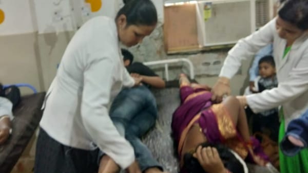 बस दुर्घटना में 70 यात्री थे सवार बस दुर्घटना में 70 यात्री थे सवार