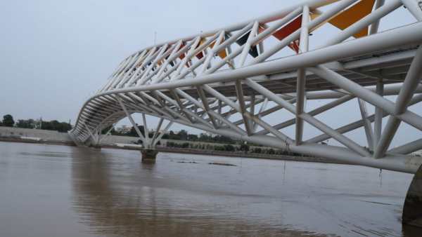 किस उम्र के लोग कितना पैसा देंगे ?