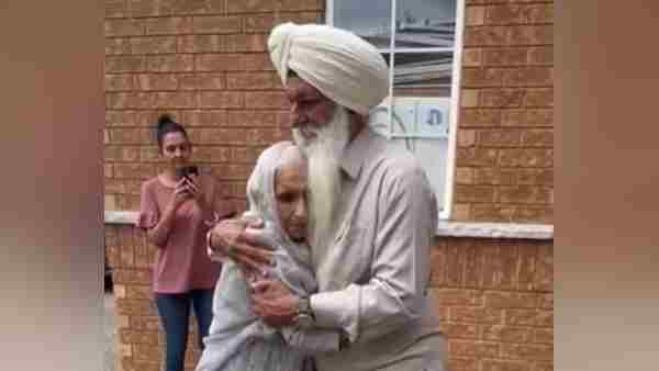 अनमोल लम्हा इंटरनेट पर वायरल 