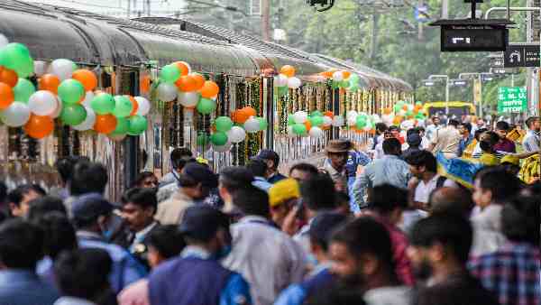 बांद्रा टर्मिनस से भावनगर टर्मिनस स्पेशल