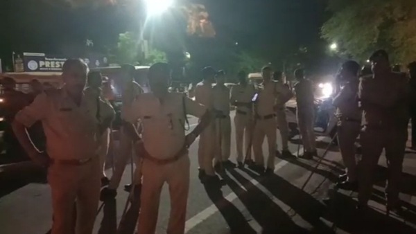 प्रीतम सिंह लोधी के बयान को देखकर बागेश्वर महाराज ने दी प्रतिक्रिया