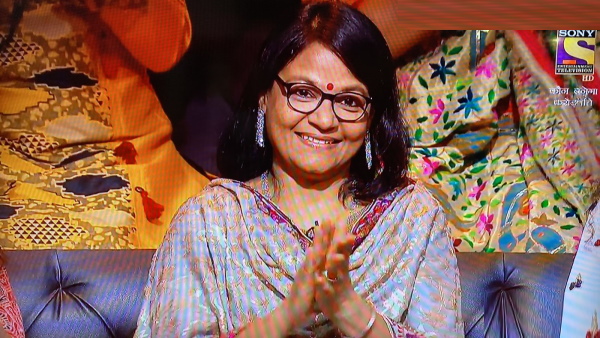 पत्‍नी भी कस्‍टम अधिकारी