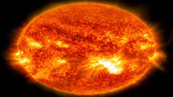 सूर्य का 4.57 अरब वर्ष पूरा- ईएसए