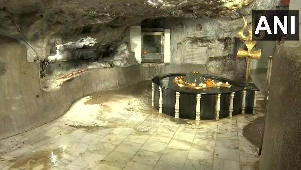 माता वैष्णो देवी गुफा योग मंदिर टपकेश्वर महादेव में भारी नुकसान