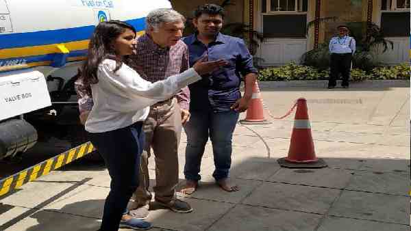 'हाय! क्या मैं अदिति से बात कर सकता हूं?'