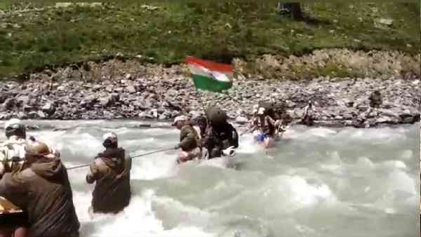 उत्तराखंड के उत्तरकाशी का है वीडियो