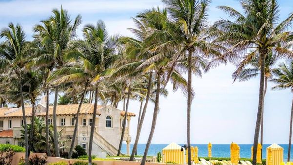 मार-ए-लागो में FBI की छापेमारी