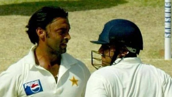 अख्तर सामने खुला राज