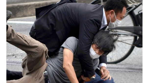 आरोपी की चल रही है अलग अलग जांच