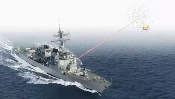 अमेरिकन नेवी ने जताई गंभीर चिंता