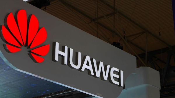 एफबीआई ने भी लगाए आरोप एफबीआई ने भी लगाए आरोप