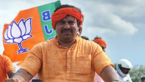 सोमवारो को जारी किया वीडियो