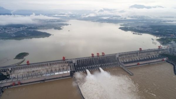 सूख रही चीन की सबसे बड़ी नदी