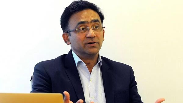पाकिस्तान के खिलाफ सबा करीम की प्लेइंग-11