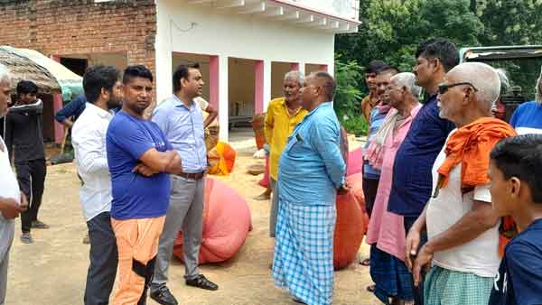 मजिस्ट्रेट और नोडल अधिकारी कर रहे चक्रमण