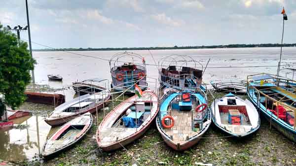 तटवर्ती क्षेत्रों में सैकड़ों एकड़ फसल जलमग्न