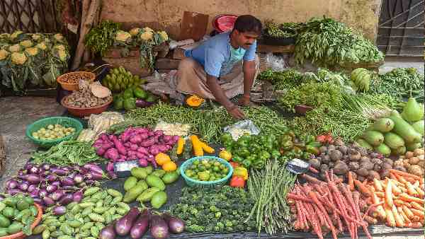 आगे भी महंगाई कम होने चाहिए- सरकारी सूत्र