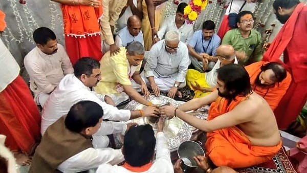 साल में केवल एक बार खुलते हैं पट
