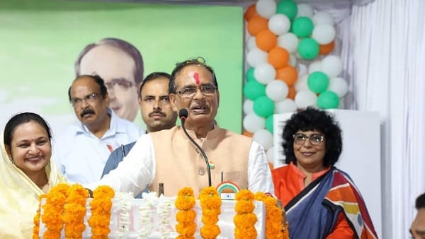तिरंगा यात्रा में शामिल हुए सीएम शिवराज 