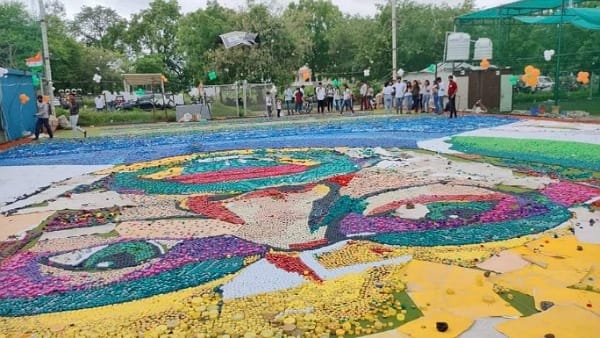 कुछ इस तरह तैयार हुआ पोट्रेट 