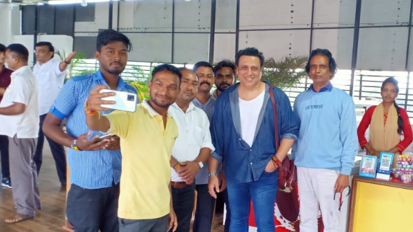 समोसे का लिया जायका