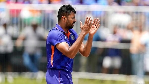 अब तक ऐसा रहा आवेश के क्रिकेट का सफर 