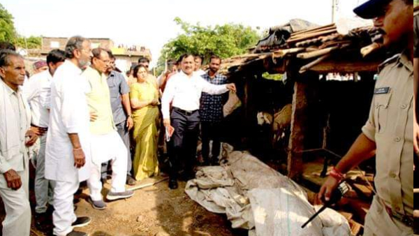11 करोड़ 3 लाख 15 हजार रूपये तत्काल प्रभावितों के खातों में 11 करोड़ 3 लाख 15 हजार रूपये तत्काल प्रभावितों के खातों में