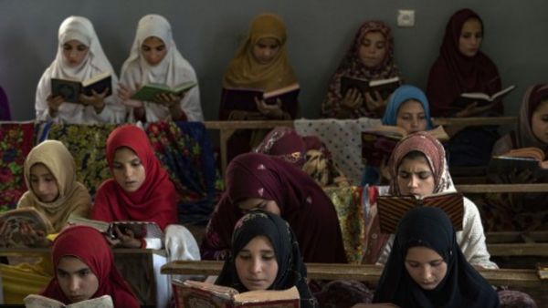 छात्राओं को पढ़ने का अधिकार नहीं:तालिबान छात्राओं को पढ़ने का अधिकार नहीं:तालिबान