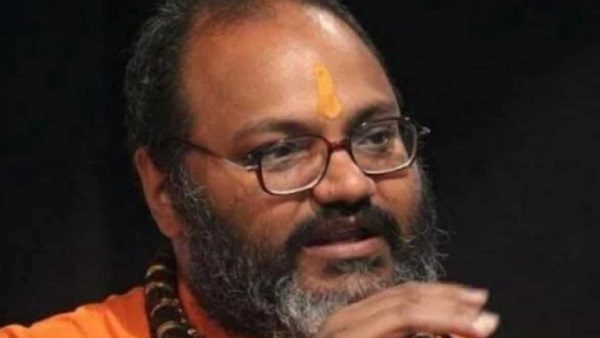 'दुनिया के सबसे बड़े पाखंडी हिंदू हैं...'