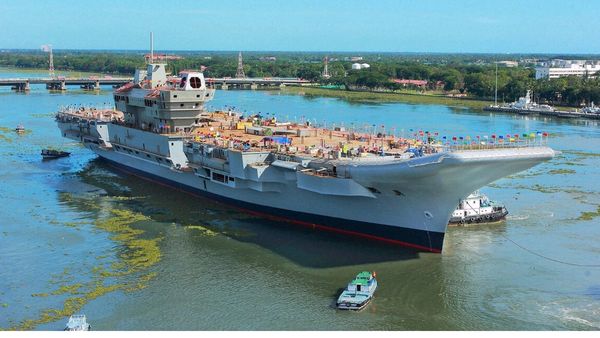 तीसरे युद्धपोत की मंजूरी क्यों नहीं?