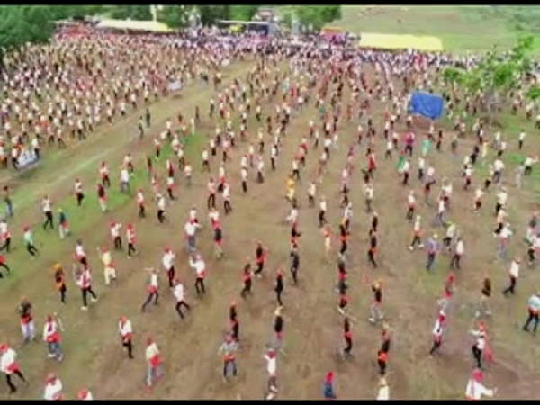 कई घंटे तक चलती रहीं तलवारें